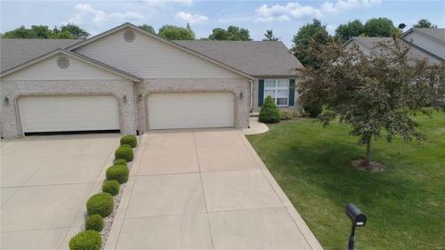 4520 Elk Meadows Ln, Smithton, IL 62285-2938