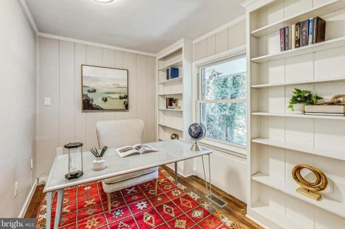 9701 Brunett Ave, Silver Spring MD 20901-3235 exterior