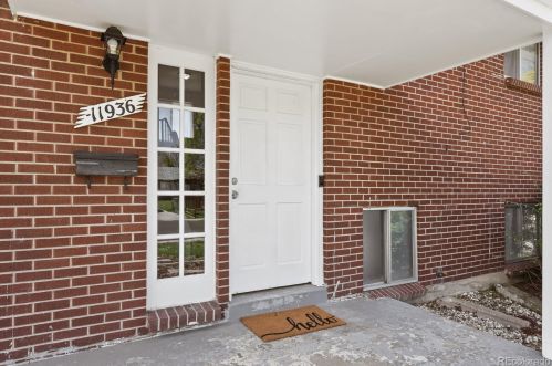 11936 Virginia Pl, Aurora CO  80012-2261 exterior