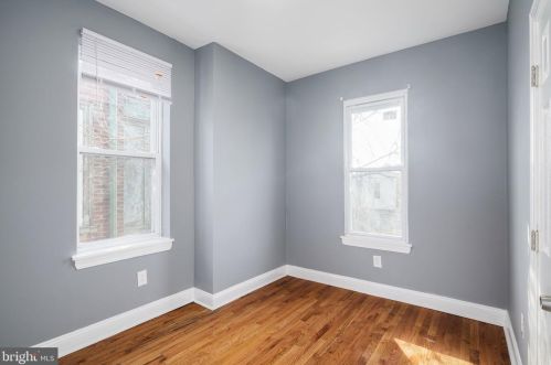 1320 61 St, Philadelphia PA 19151-3924 exterior