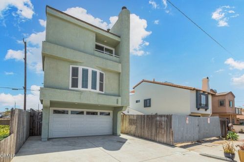 228 Highland Dr, Oxnard, CA 93035-4411