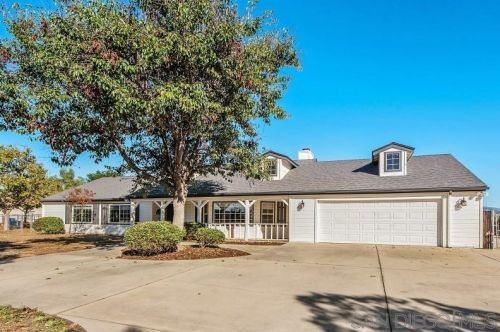639 Alice St, Ramona, CA 92065-1805