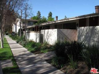 352 Clybourn Ave, Burbank, CA 91505-3701