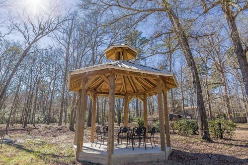 14 Lakeway St, Conroe TX  77304-3416 exterior