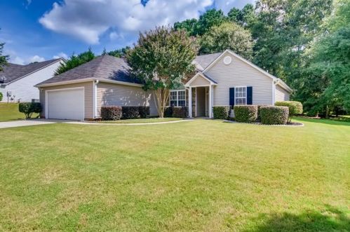 663 Stonecrest Dr, Loganville, GA 30052-8716
