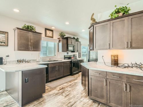 111 Juniper Cir, Fort Morgan CO 80705-4860 exterior