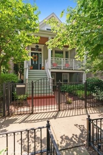 3037 Seminary Ave, Chicago, IL 60657-4335