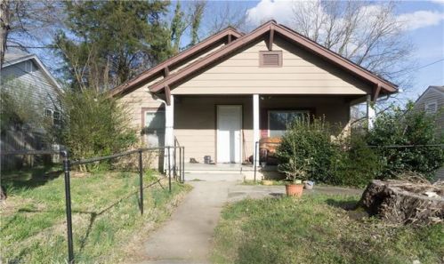 1033 Asheboro, High Point NC  27260-7740 exterior