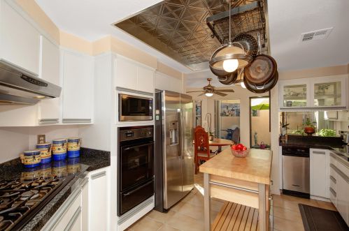 478 Club Dr, Palm Springs, CA 92262-7815