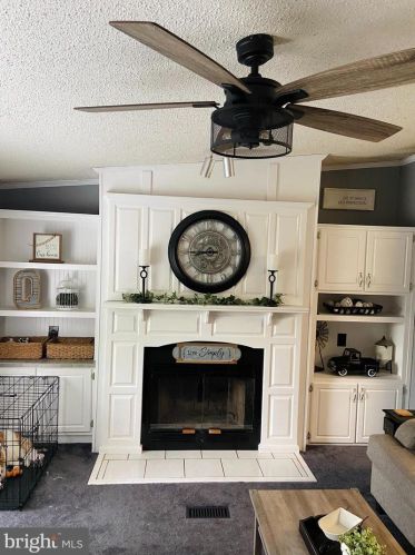 153 Redwood Dr, Rileyville, VA 22650-2251