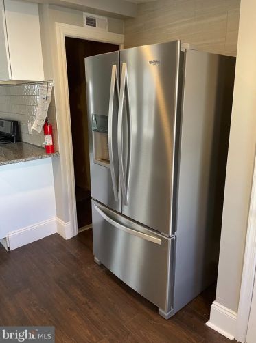 21 Grove St, Tavistock NJ  08033-1217 exterior