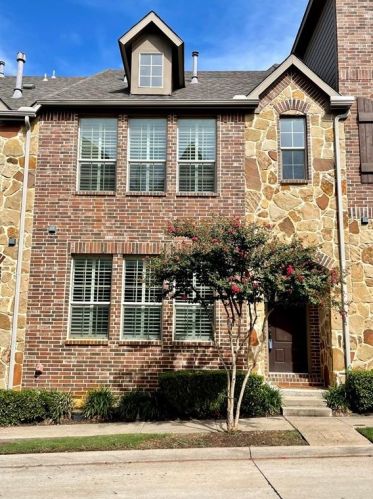 4232 Riverview Dr, Carrollton, TX 75010-4266