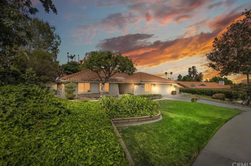5635 Via Mensabe, Riverside, CA 92506-3640