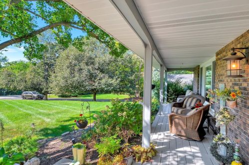 419 4th Ave, Mokena, IL 60451-1907