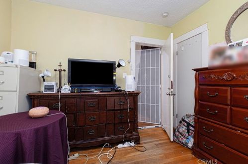 913 Maple St, Glendale CA  91205-1828 exterior