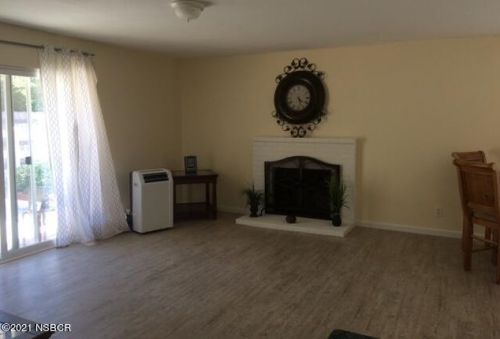 1245 Catarina St, Santa Ynez, CA 93460-9658