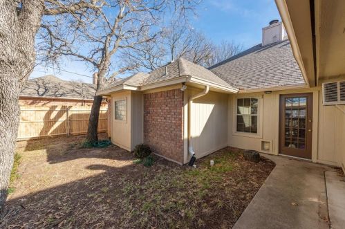 7309 Century Dr, Fort Worth TX 76140 exterior