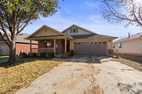17917 Violet Ln, Webberville TX  78621-6011 exterior