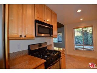 2240 Carmelina Ave, Los Angeles CA  90064-1077 exterior