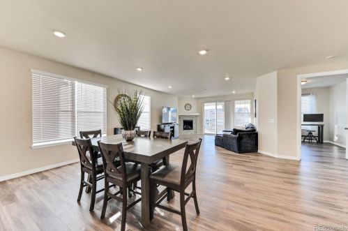 27939 Clifton Pl, Denver CO  80016 exterior