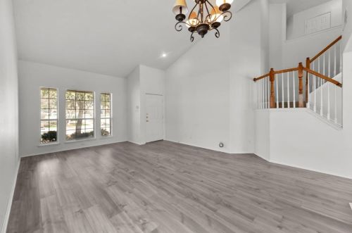 6320 Lake View Ln, Garland TX  75048-3593 exterior