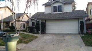 1149 Ferguson Ave, Visalia, CA 93291-2452