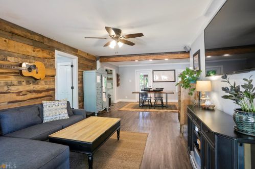 54 Dewey Ln, Marietta, GA 30060-7024