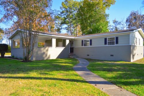 8114 Royal Dr, Chattanooga, TN 37421-3252