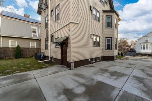 21 Ashmont St, Providence, RI 02905-2010