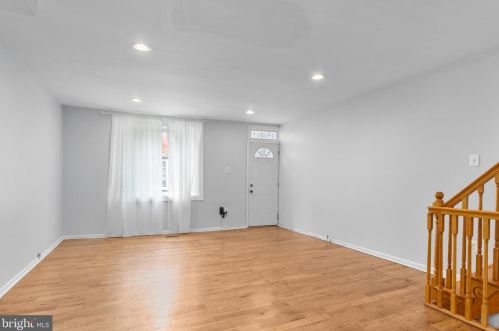 1504 Manton St, Philadelphia, PA 19146-3129