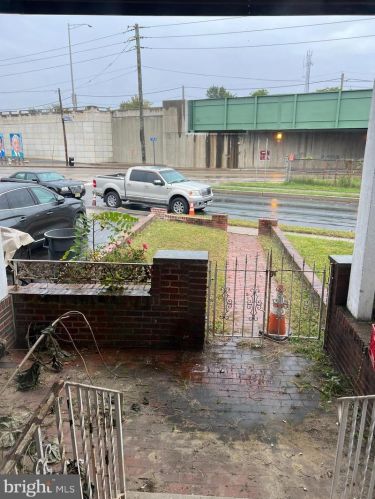523 Trenton Ave, Camden, NJ 08103-1537