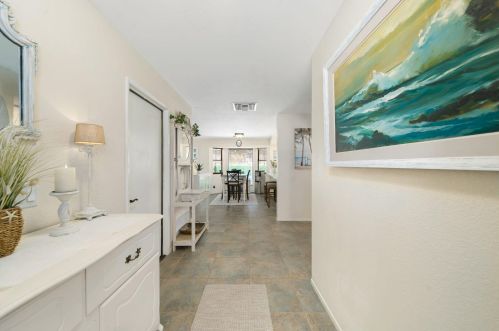 2212 San Clemente Rd, Palm Springs, CA 92262-3927