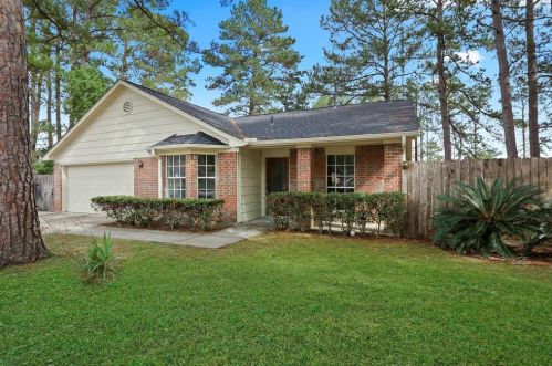 1009 Toby Ln, Conroe TX  77301-4083 exterior