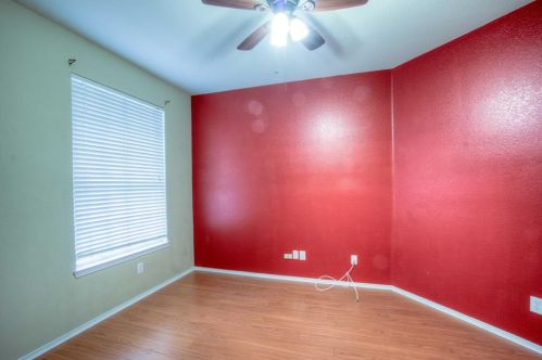 4513 Stirling Dr, Garland TX  75043-7220 exterior