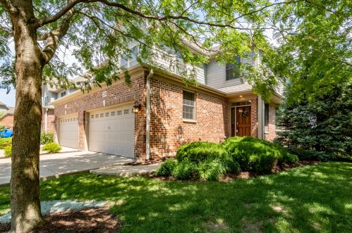 718 Kingsbrook Gln, Glendale Heights, IL 60137-6217
