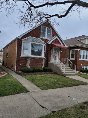 2706 Parkside Ave, Chicago, IL 60639-1308