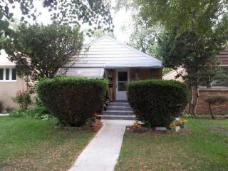2321 Bradley Pl, Evanston, IL 60202-1530