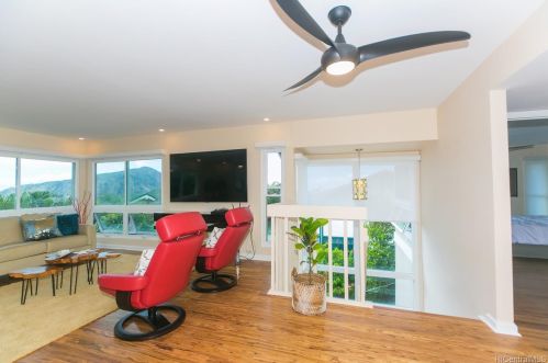 989 Kaluanui Rd, Honolulu HI  96825-1324 exterior