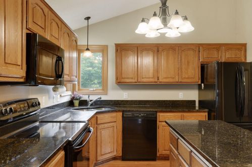 201 Dunbar Way, Saint Paul MN  55115-2815 exterior