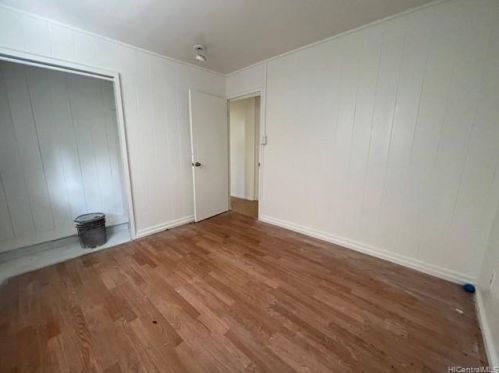 2920 Kalihi St, Honolulu HI  96819-3018 exterior