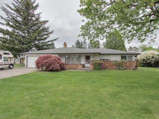 500 Kane Dr, Damascus OR  97080 exterior
