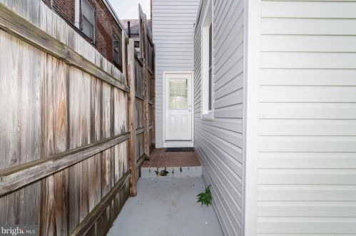 626 4th St, Philadelphia PA  19147-1525 exterior