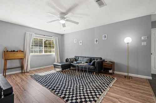 4802 Brassiewood Dr, Austin TX  78744-5107 exterior