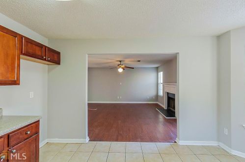 365 Espana St, Atlanta GA  30349-4827 exterior
