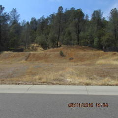 4562 Nantucket Dr, Redding, CA 96001-5842