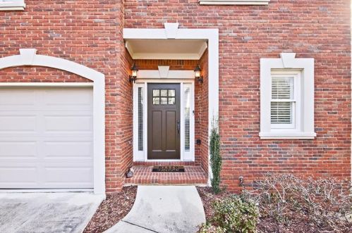 1898 Connemara Dr, Atlanta GA  30341-1565 exterior