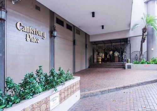 1910 Ala Moana Blvd, Honolulu HI  96815-1814 exterior