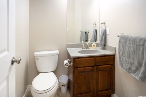 118 800, Woodland Hills UT 84653-9310 exterior