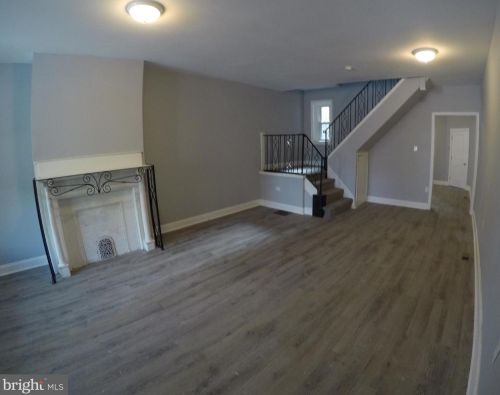 1310 51st St, Philadelphia, PA 19143-5122