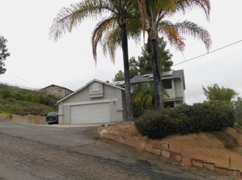 12181 Gay Rio Dr, Lakeside, CA 92040-4946